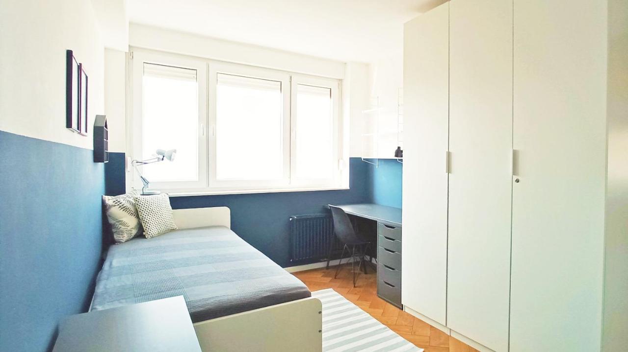 Poet's Street Apartment *
