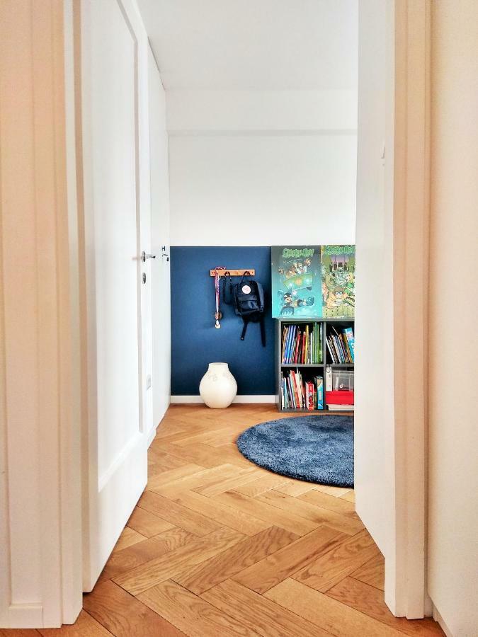 Apartment Poet's Street *